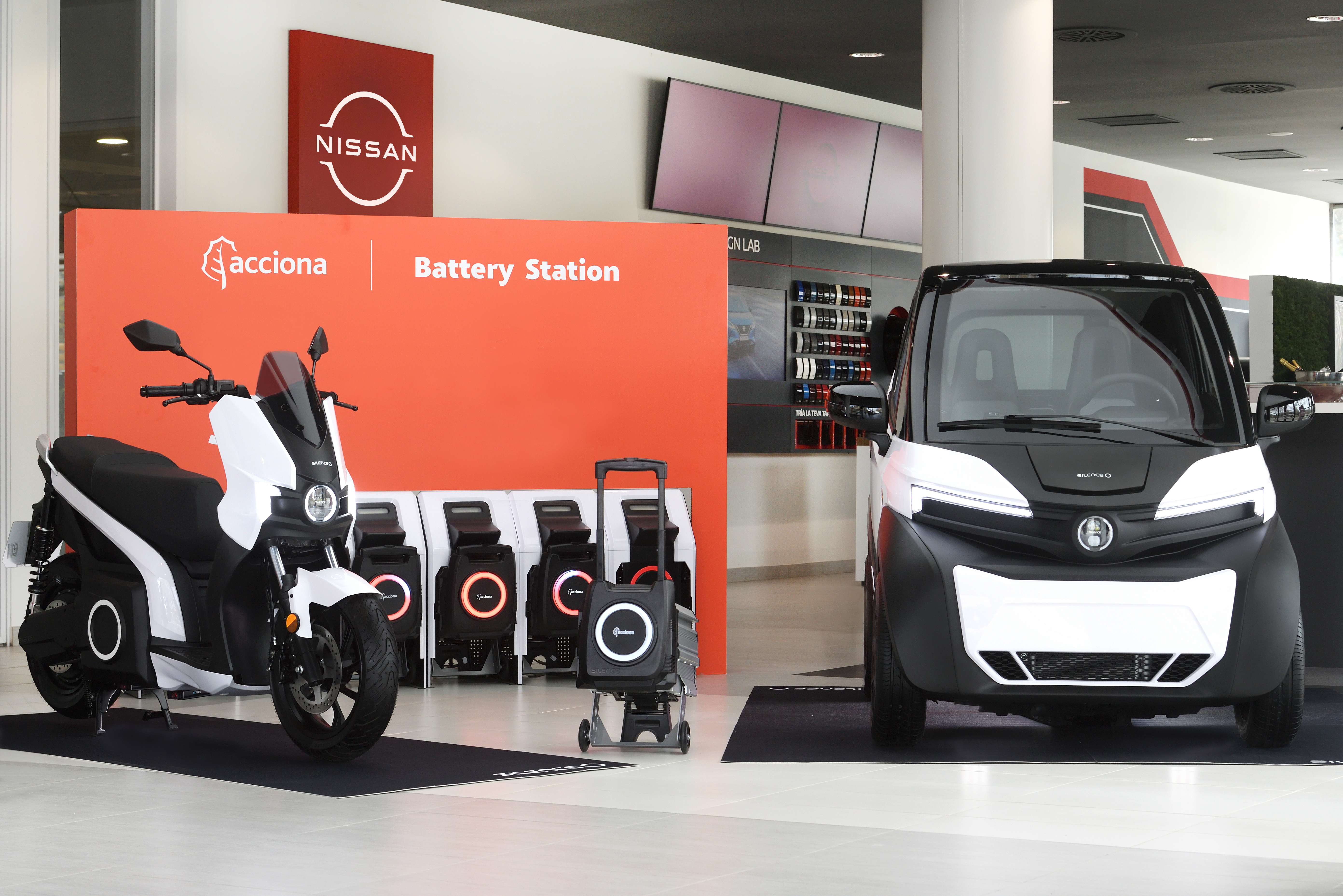 Nissan amplia la sua offerta di mobilità elettrica